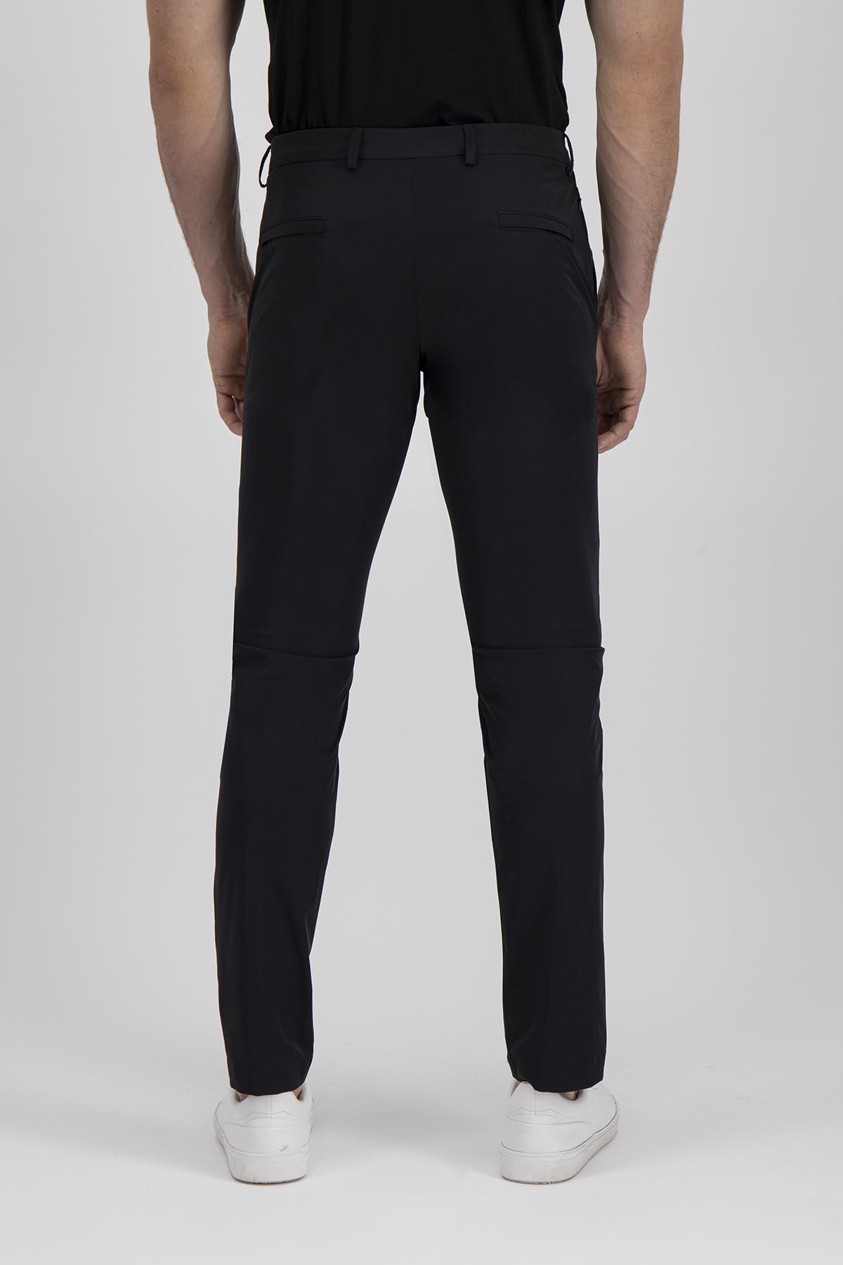 Pantalón Casual Roberts Red Color Negro Slim Fit