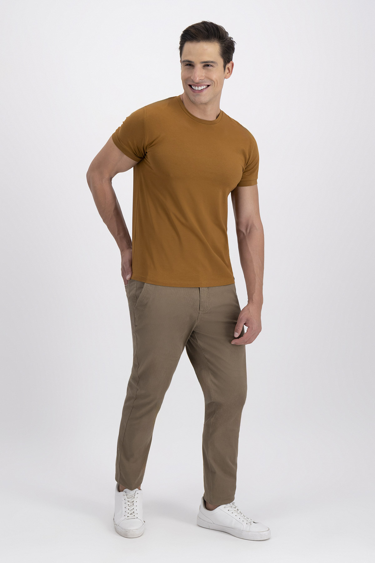 Pantalón Casual Contemporary Fit Café