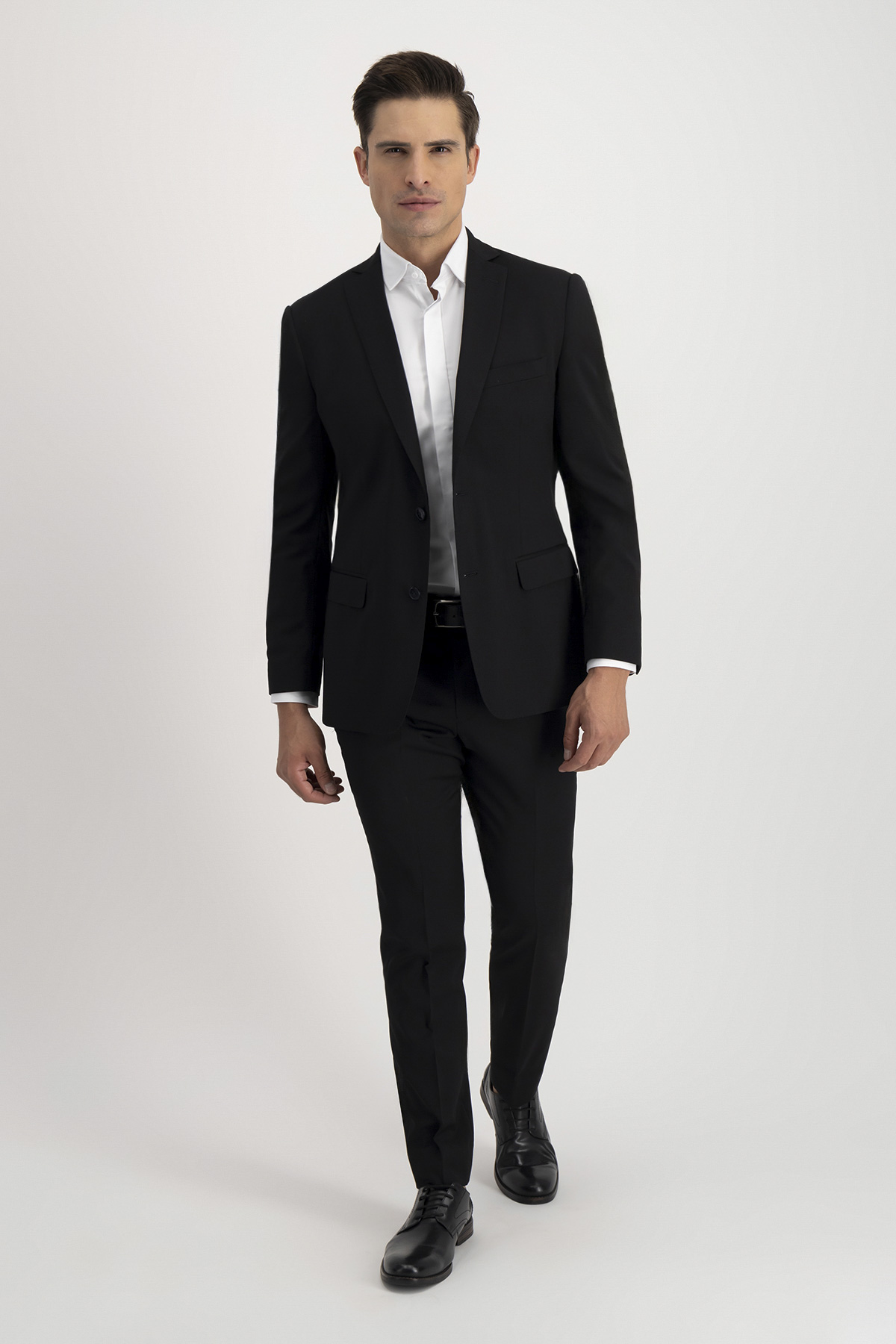 Saco Roberts Slim fit Color negro