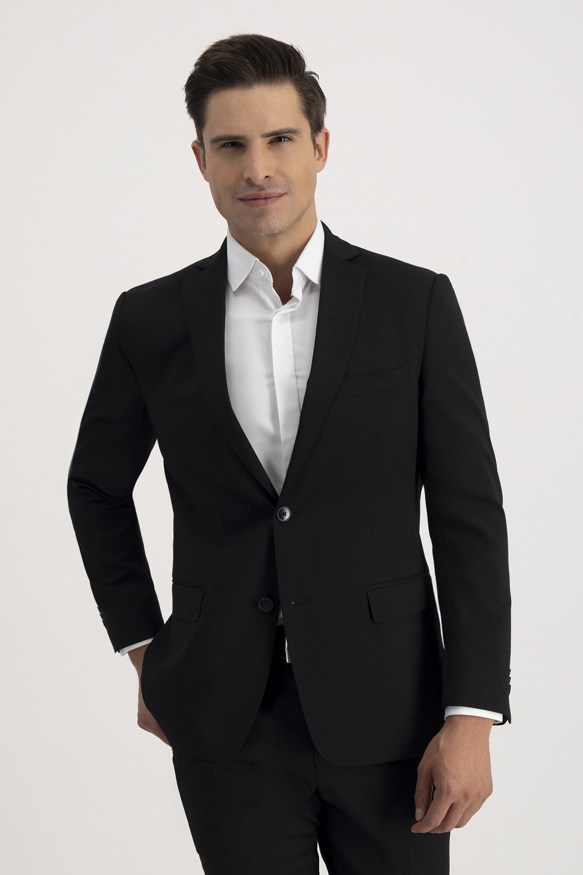 Saco Roberts Slim fit Color negro