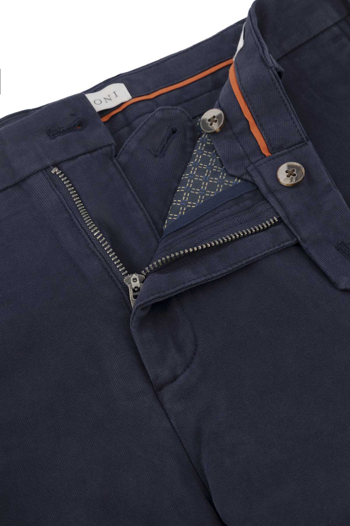 Pantalón Chino Contemporary Fit Azul Marino