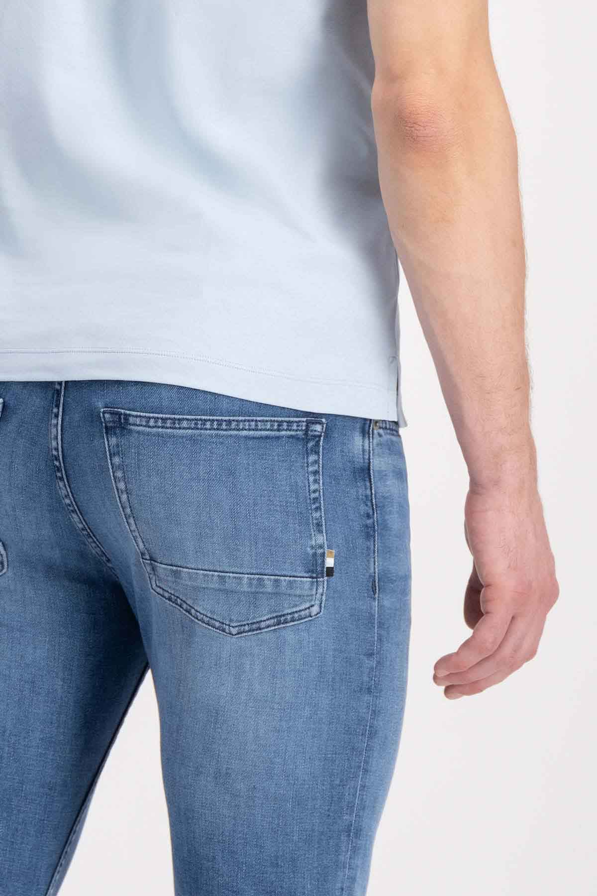 VAQUEROS SLIM FIT EN DENIM ELÁSTICO AZUL SUPERSUAVE