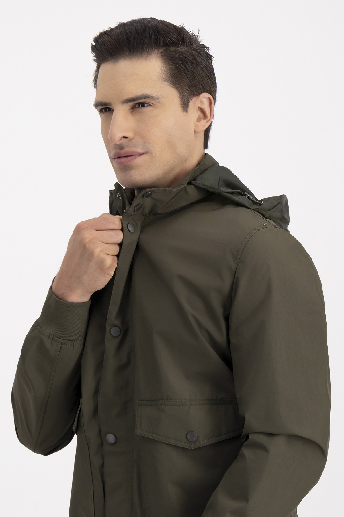 Chamarra LIGHT JACKET Verde Obscuro Roberts Contemporary Fit