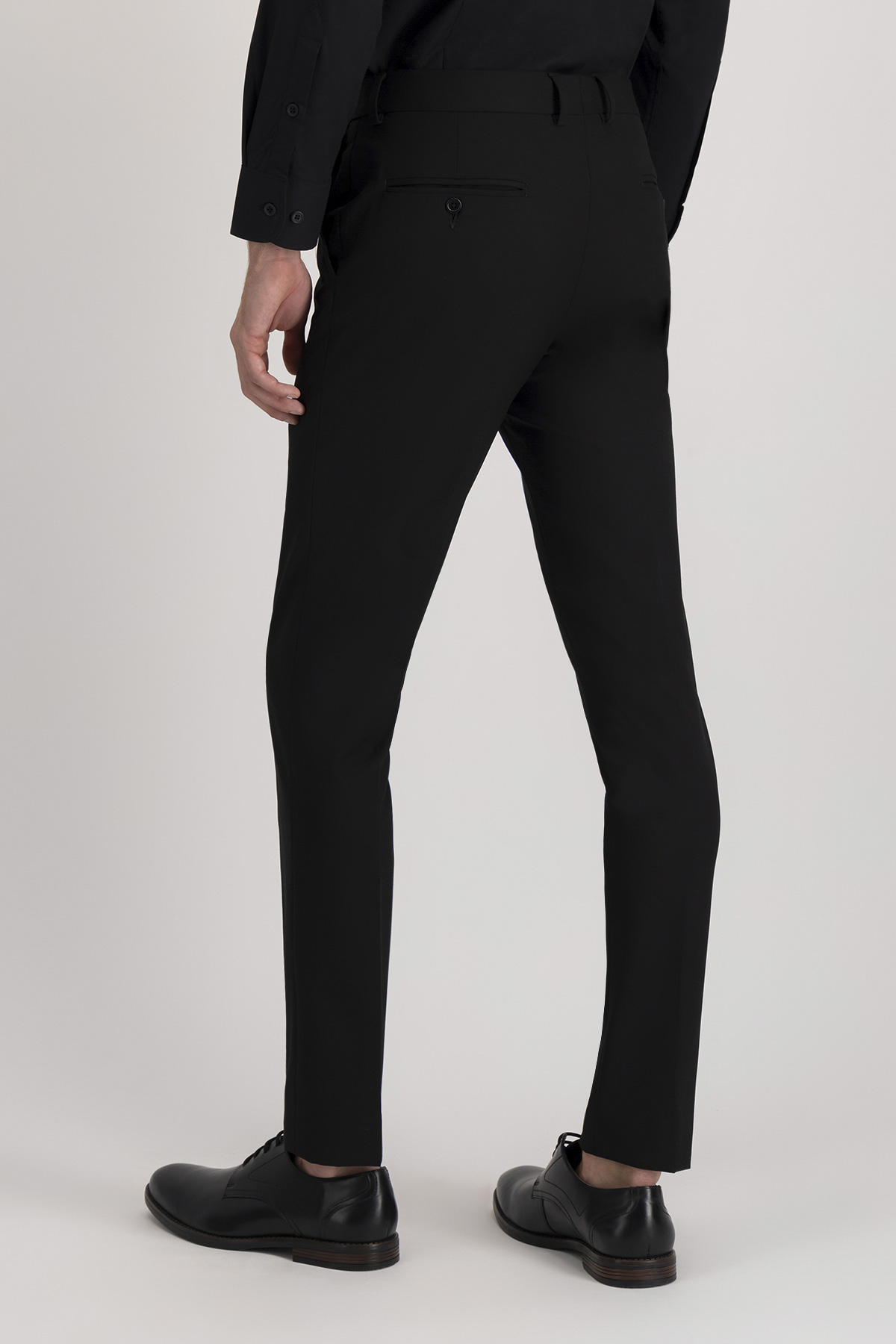 Pantalón Separate Casual Roberts Red Negro Extra Slim