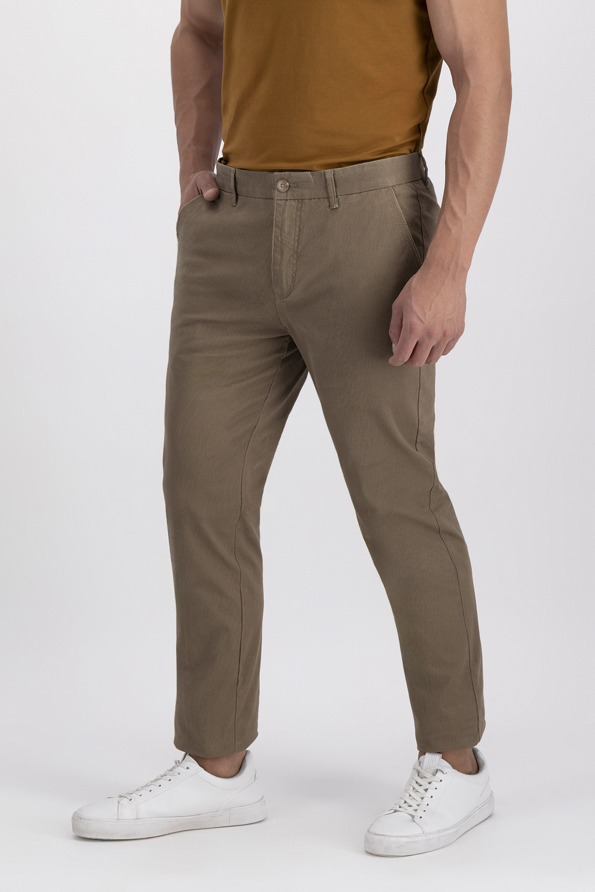 Pantalón Casual Contemporary Fit Café