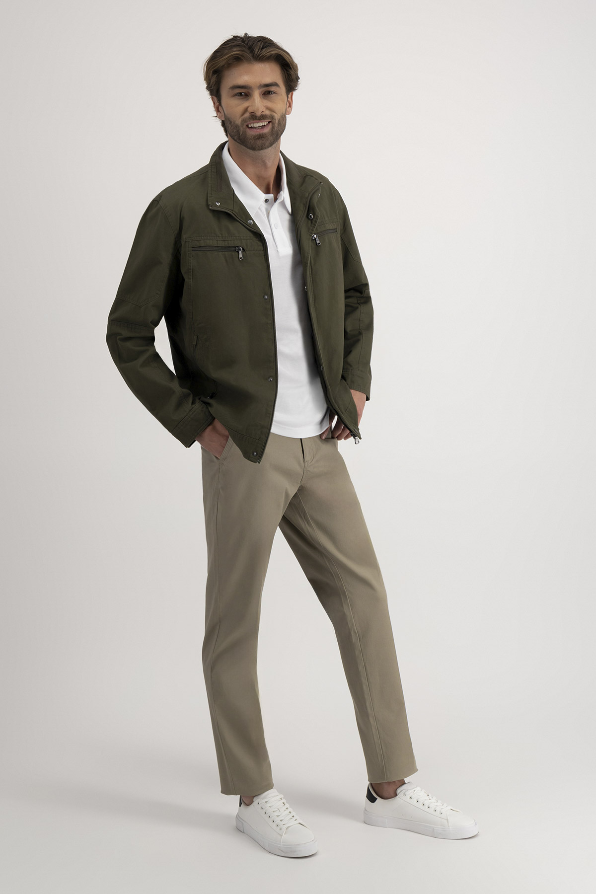 Pantalón Casual Roberts Beige Contemporary Fit